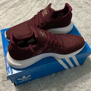 Women’s Size 10 Maroon Adidas Swift Run
